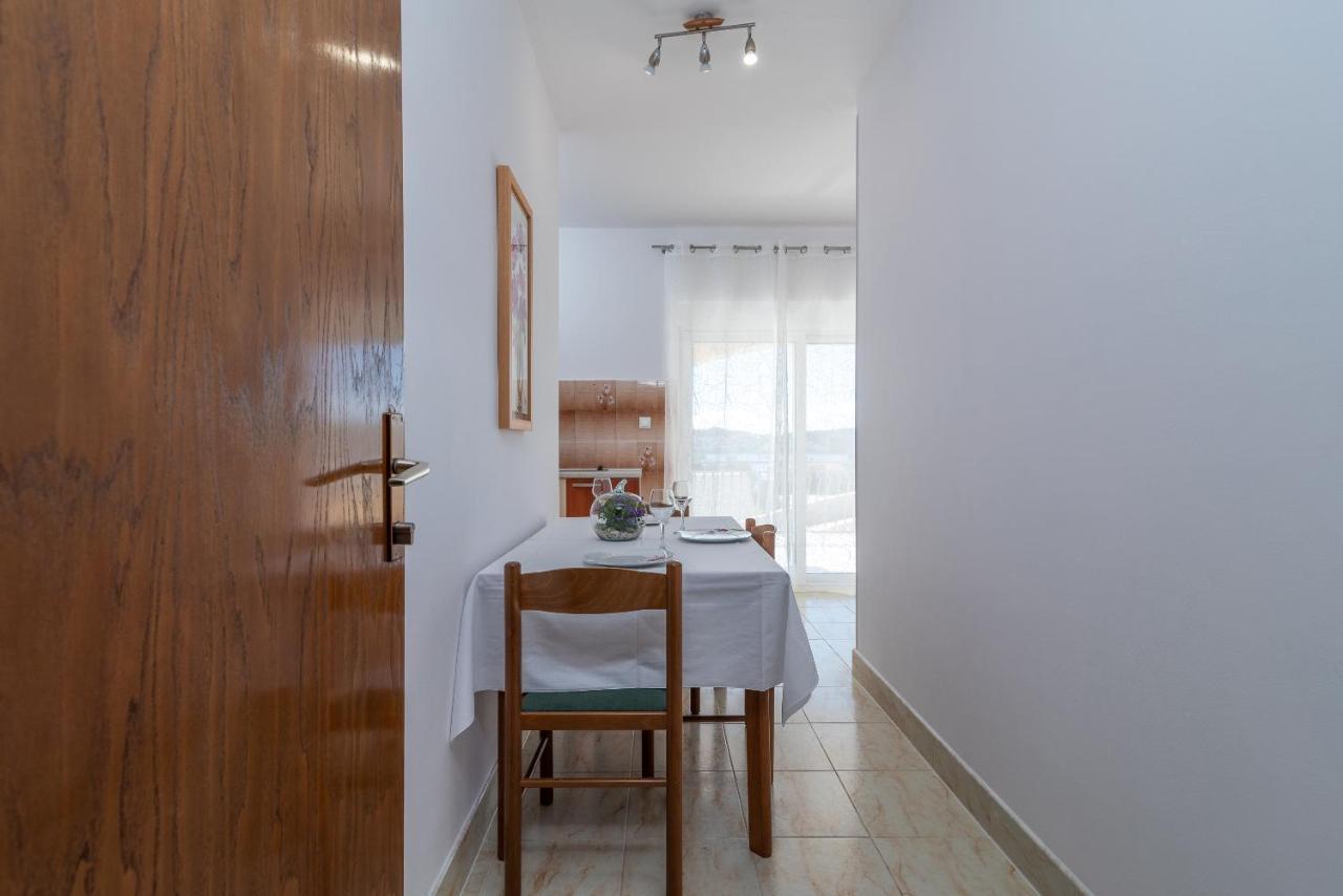 Appartement Bikaca 1 à Trogir Extérieur photo